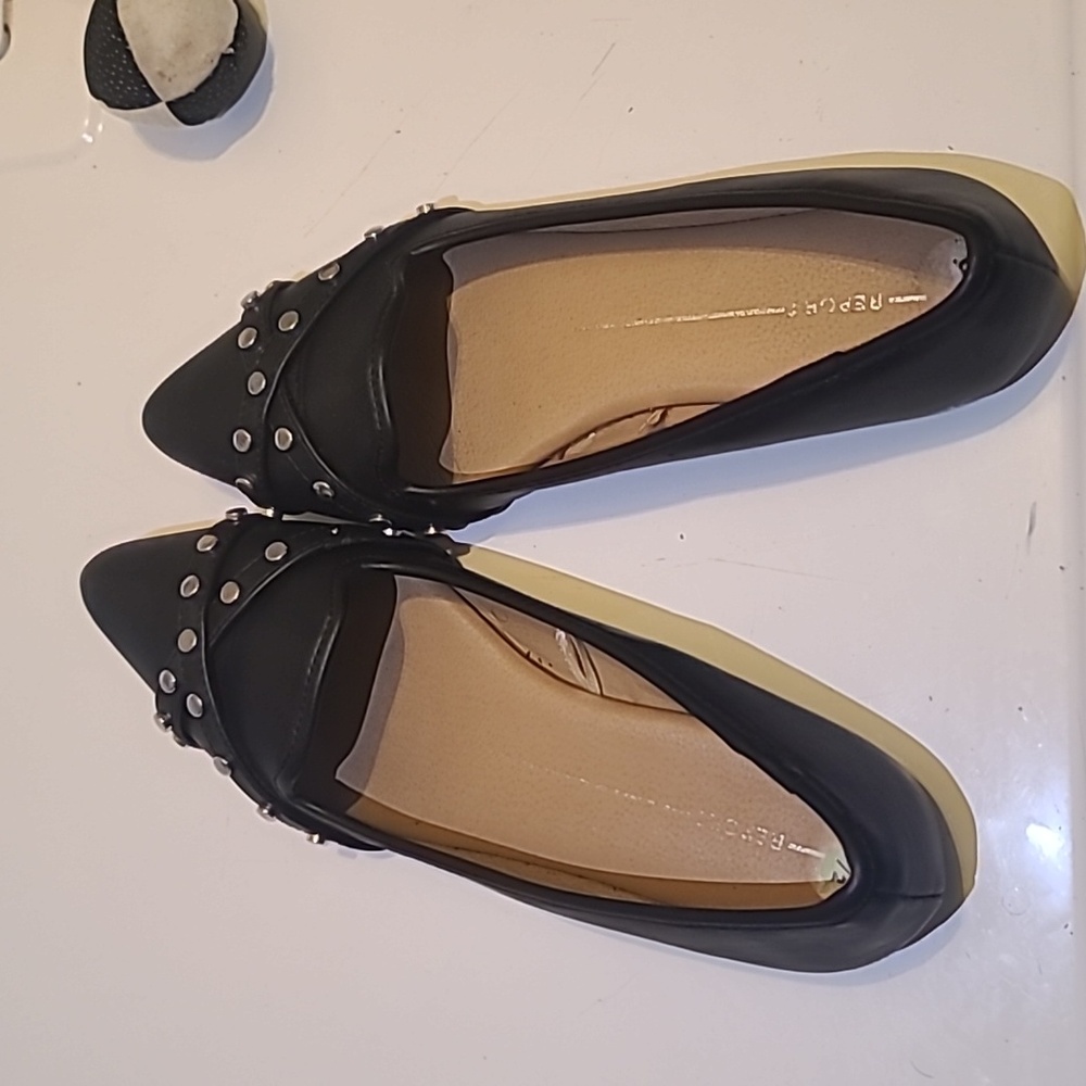 Black detailed flats women
